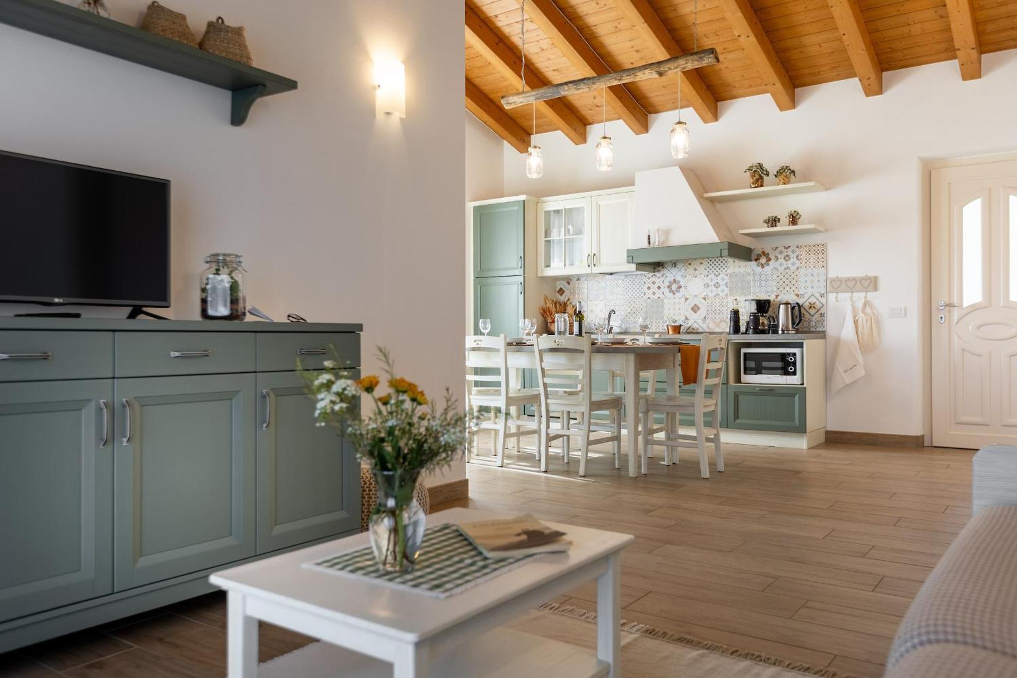 Mos Country House Tremosine Экстерьер фото