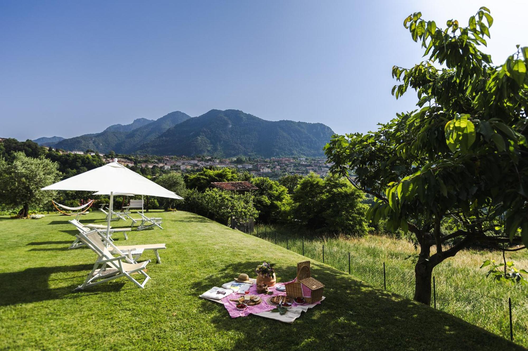 Mos Country House Tremosine Экстерьер фото